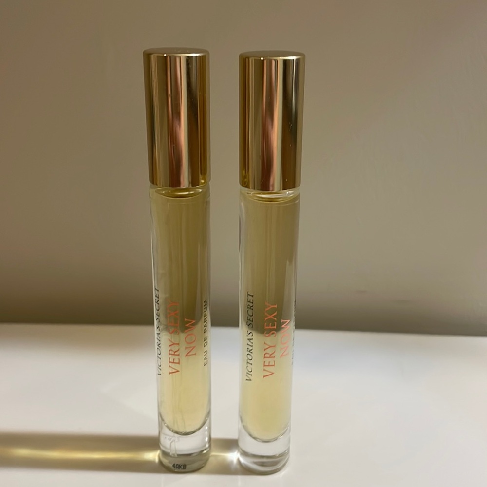 Pair of VS rollerball perfumes Very Sexy Now NEW